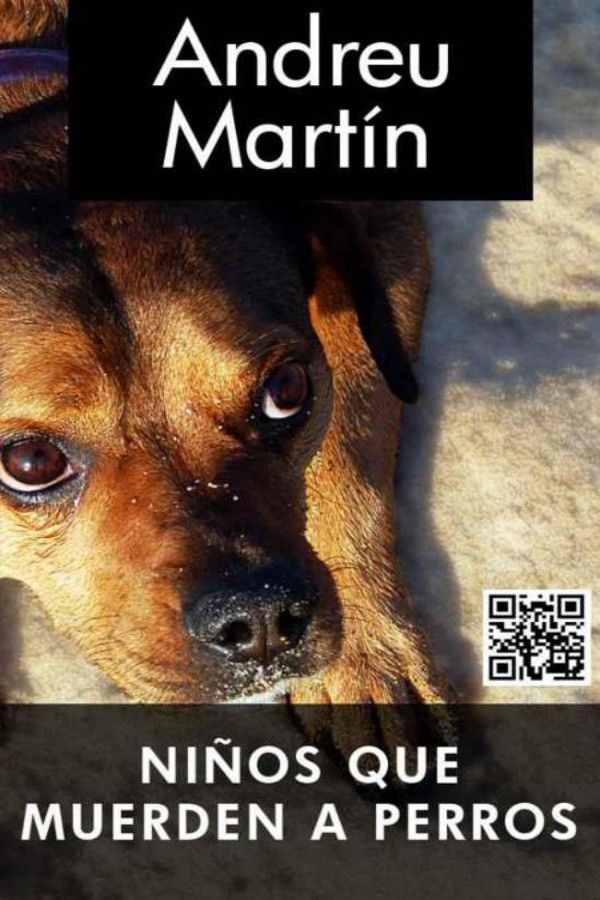 Niños que muerden a perros